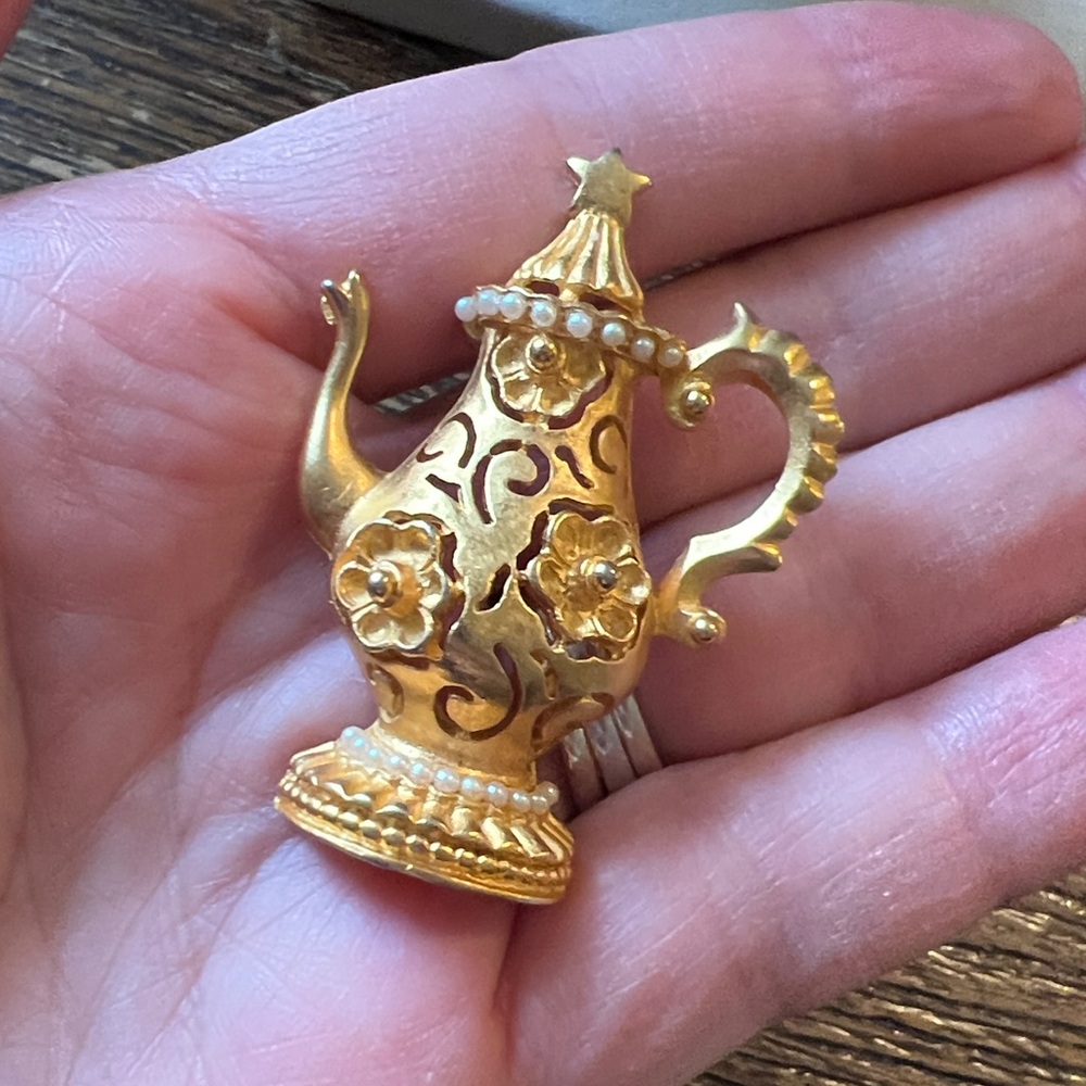 Leslie Block Alice in Wonderland Teapot Signed Brooch